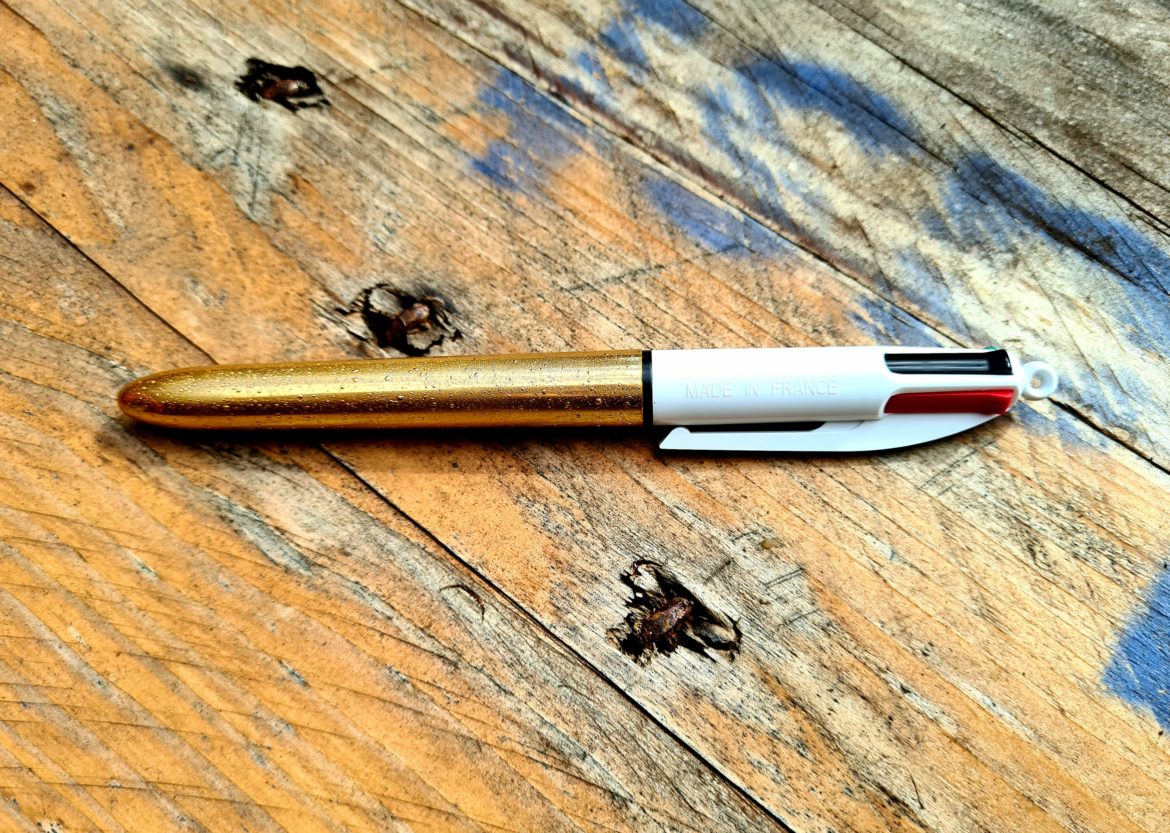 A Quoi Sert La Boule Sur Les Stylo 4 Couleur A Quoi Sert La Petite Boule Du Stylo 4 Couleurs - Communauté MCMS